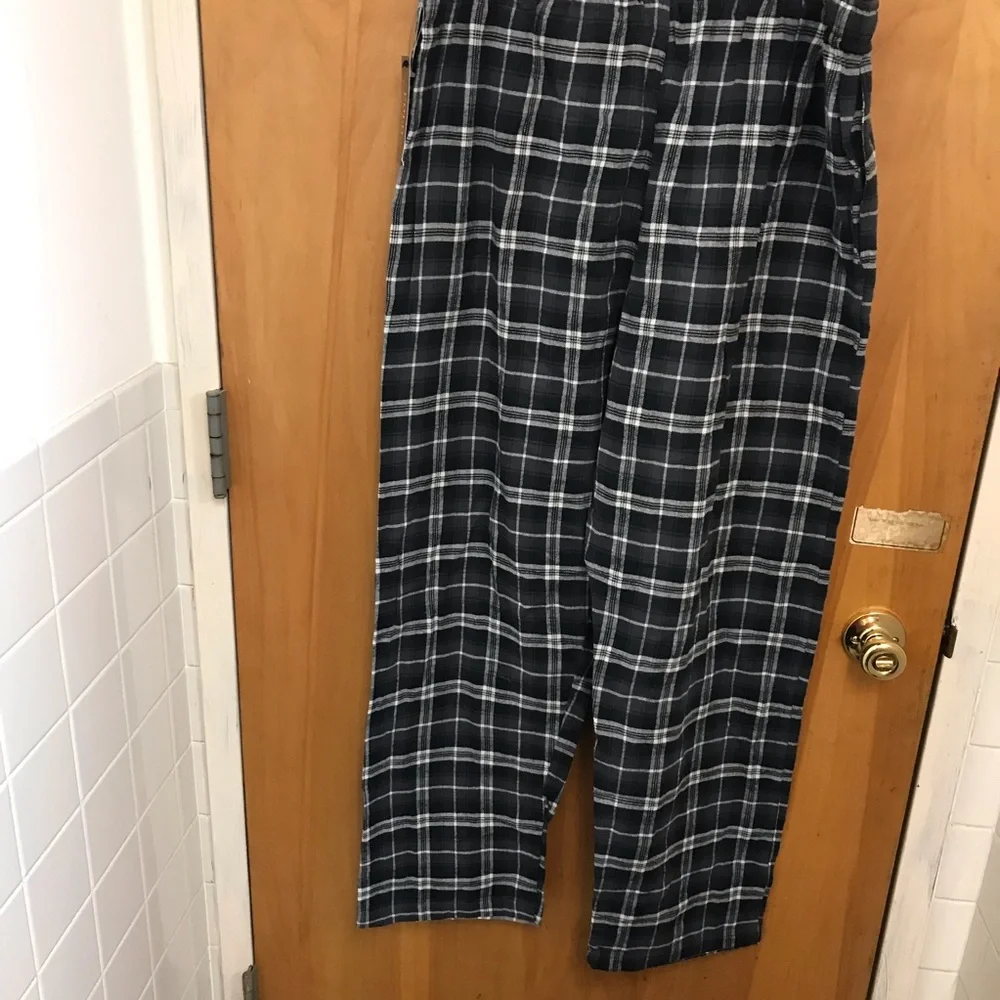 Polo Ralph Lauren Men’s black/ white/ grey plaid Pajama bottom - sz XL - NWT